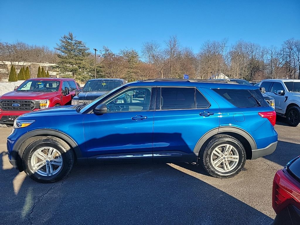Certified 2023 Ford Explorer XLT w/ Class IV Trailer Tow Package image 8