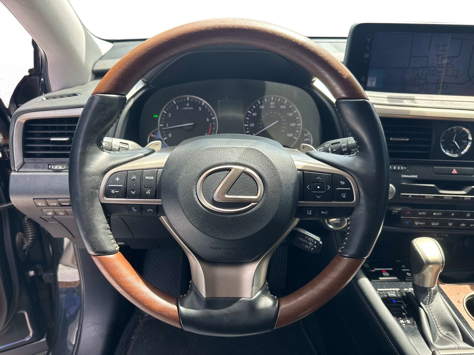 Certified 2022 Lexus RX 350L Premium w/ Premium Package AWD/4WD image 30