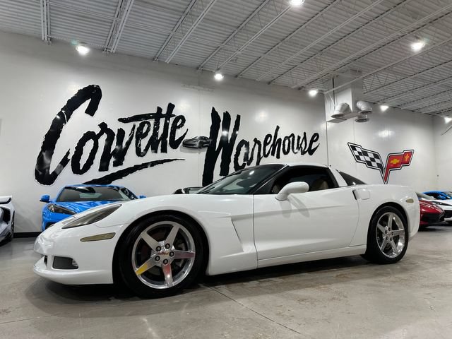 Used 2005 Chevrolet Corvette Coupe w/ Preferred Equipment Group RWD image 30