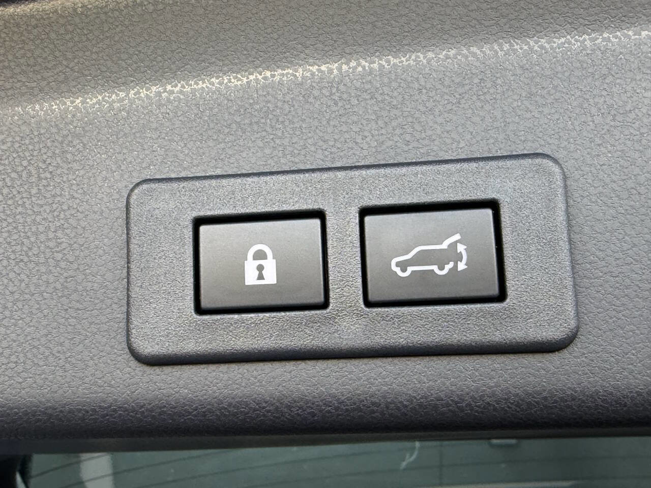 Used 2025 Subaru Ascent Bronze Edition image 35