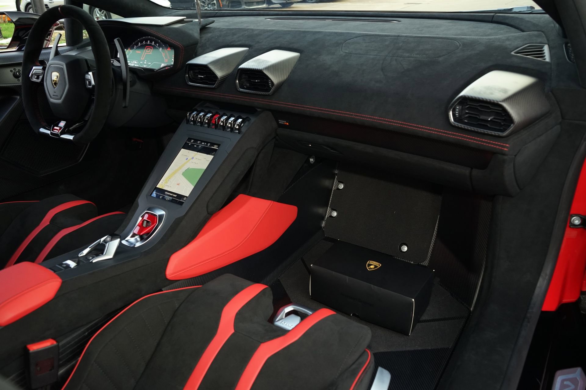 Used 2023 Lamborghini Huracan STO image 18