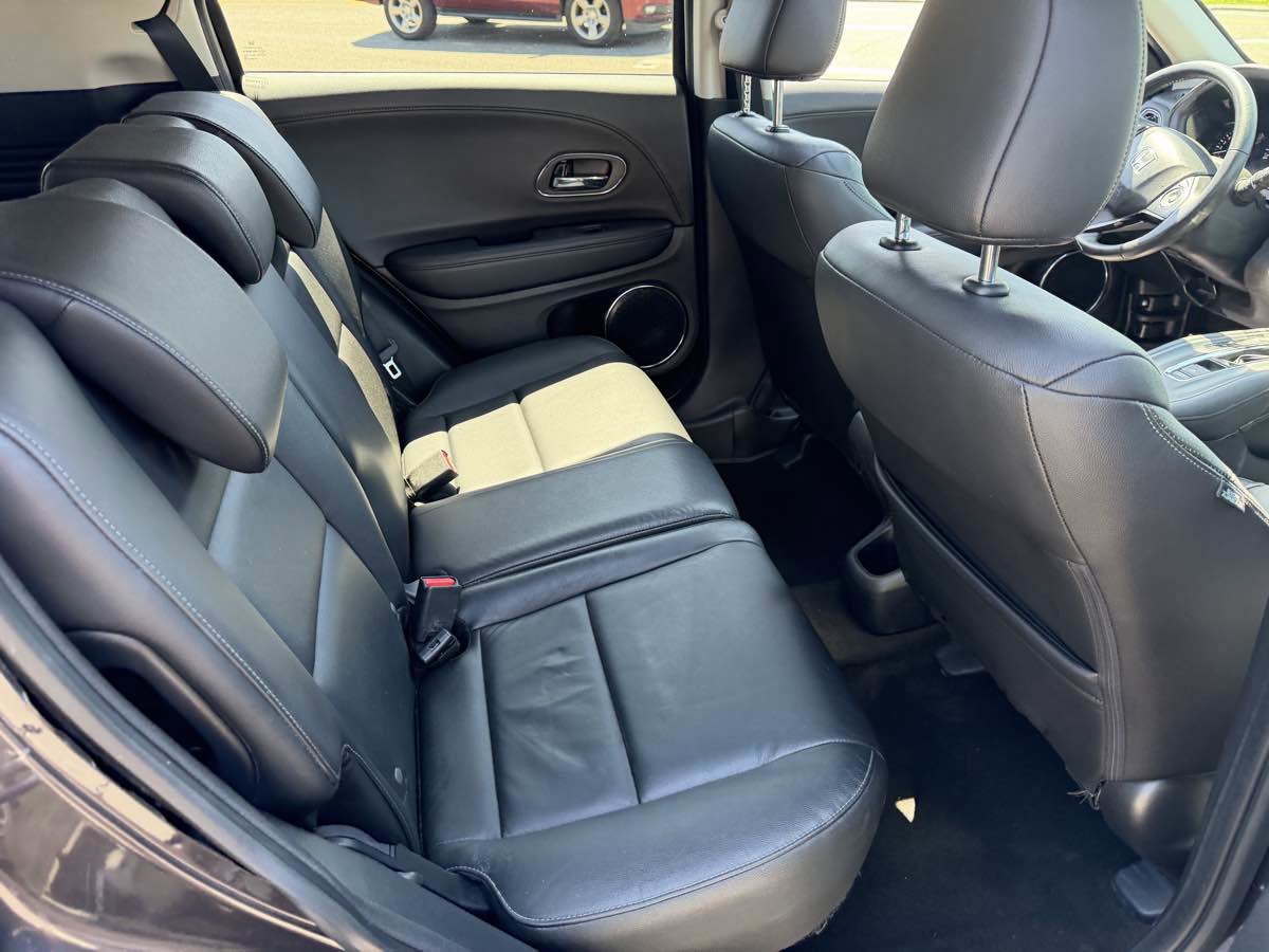 Used 2018 Honda HR-V EX-L image 16