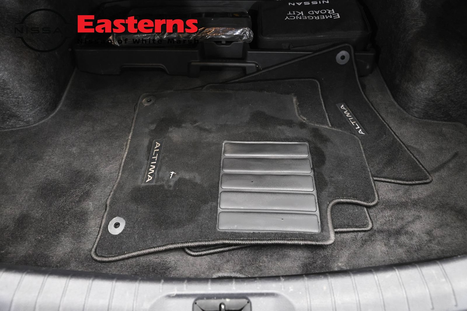 Used 2023 Nissan Altima 2.5 SV w/ SV Premium Package AWD/4WD image 9