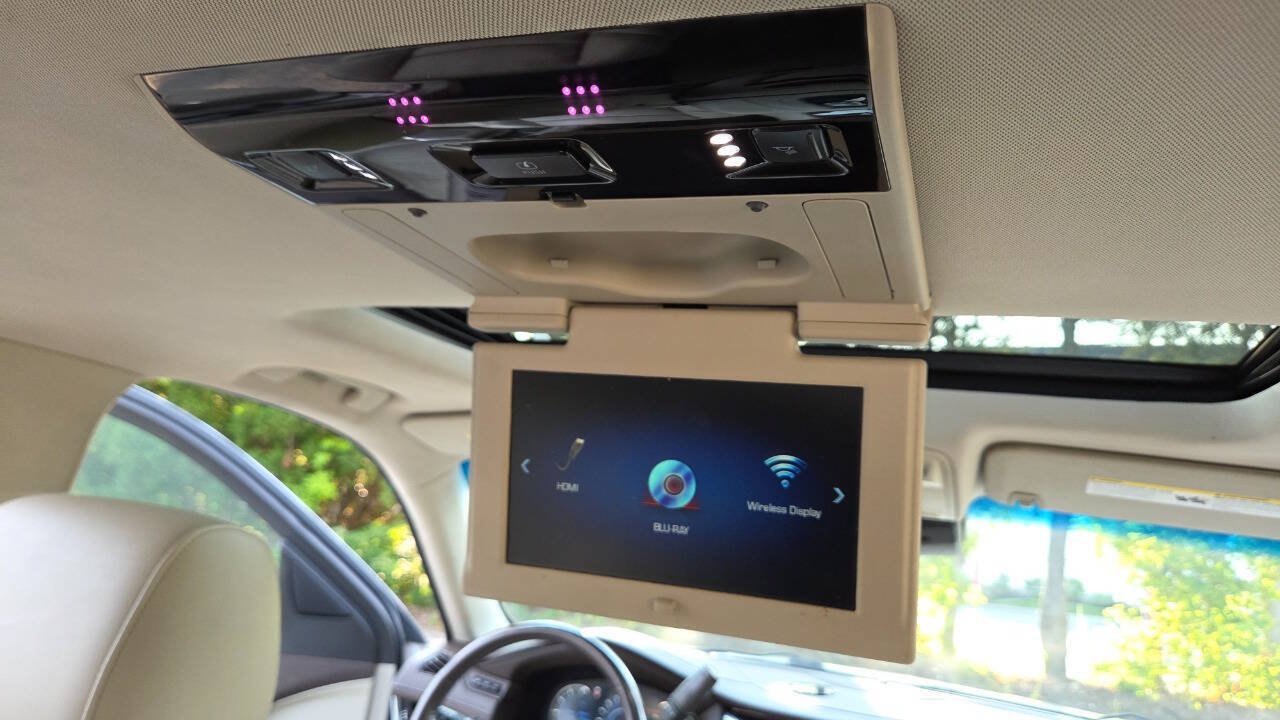 Used 2017 Cadillac Escalade Luxury AWD/4WD image 51