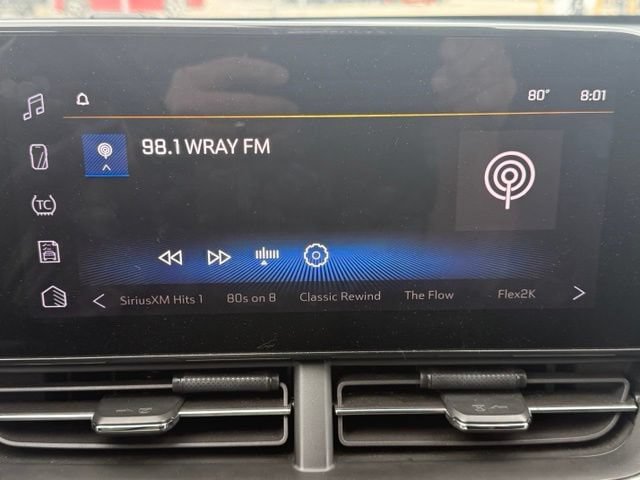 Used 2024 Chevrolet Trax LT w/ Driver Confidence Package FWD image 28