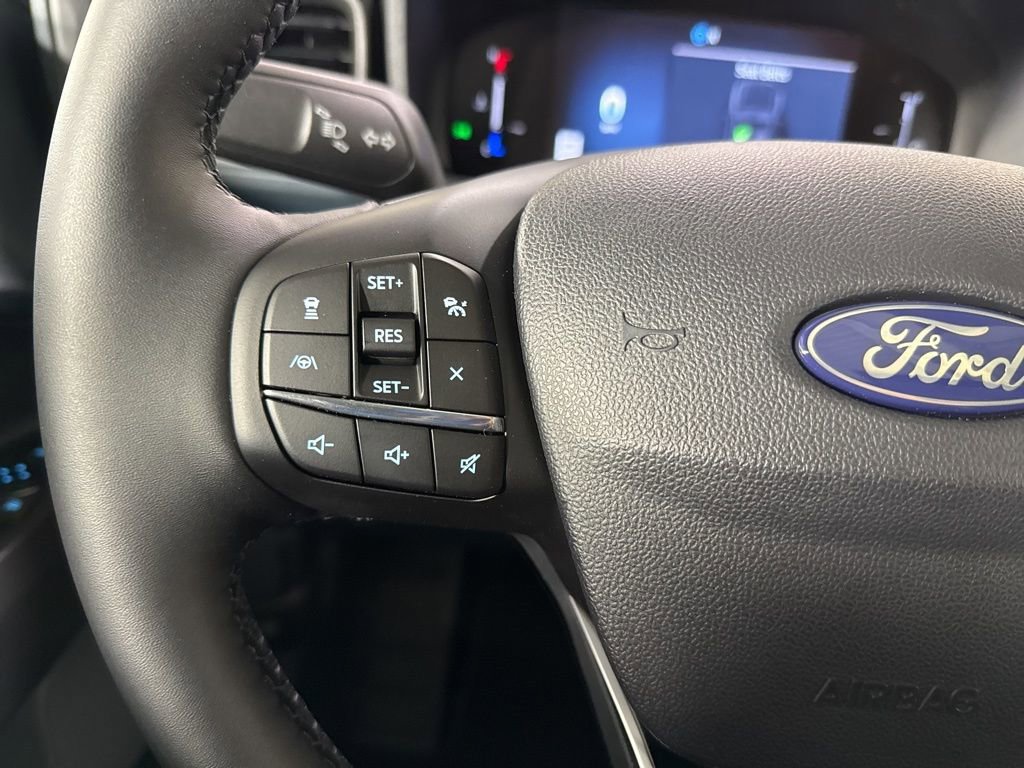 New 2025 Ford Maverick Lariat w/ Black Appearance Package image 24