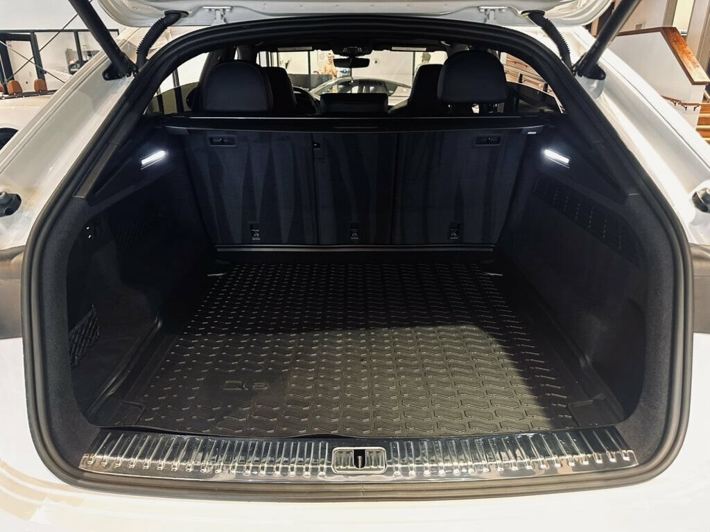 Used 2022 Audi RS Q8 AWD/4WD image 22