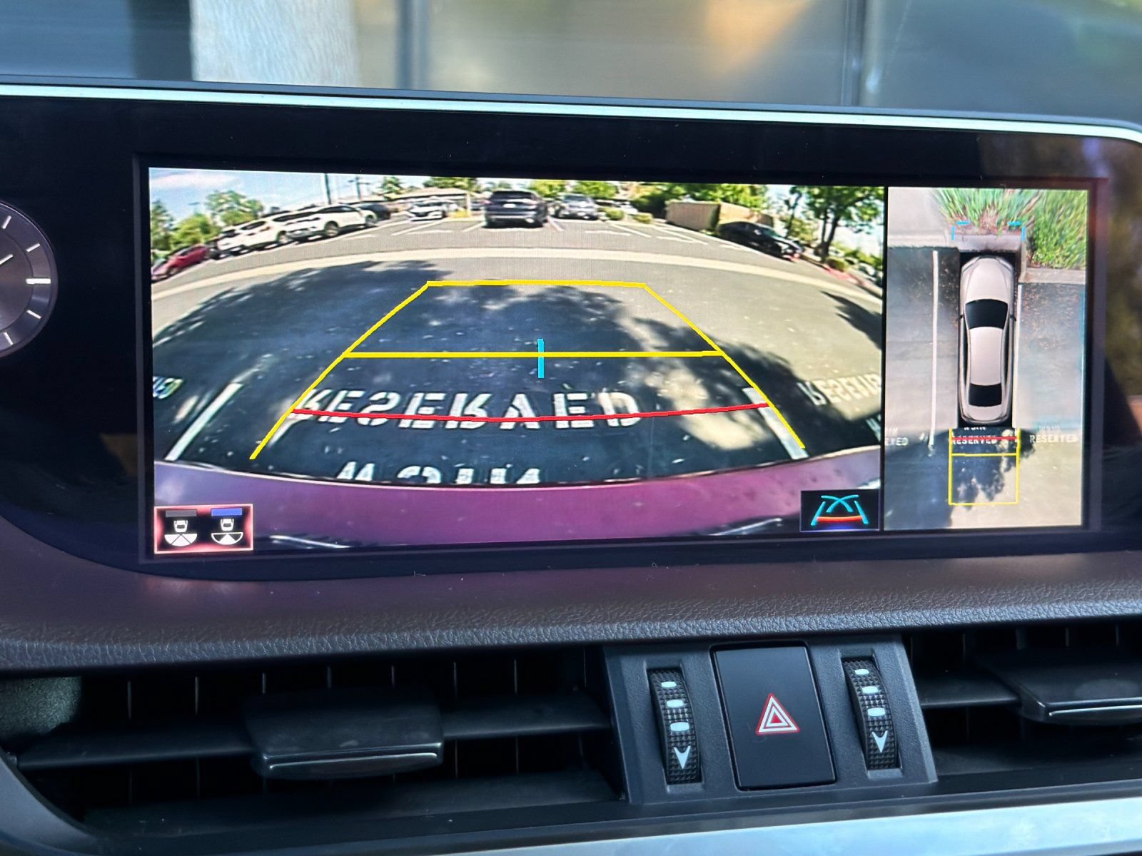 Used 2019 Lexus ES 300h w/ Accessory Package 2 FWD image 15