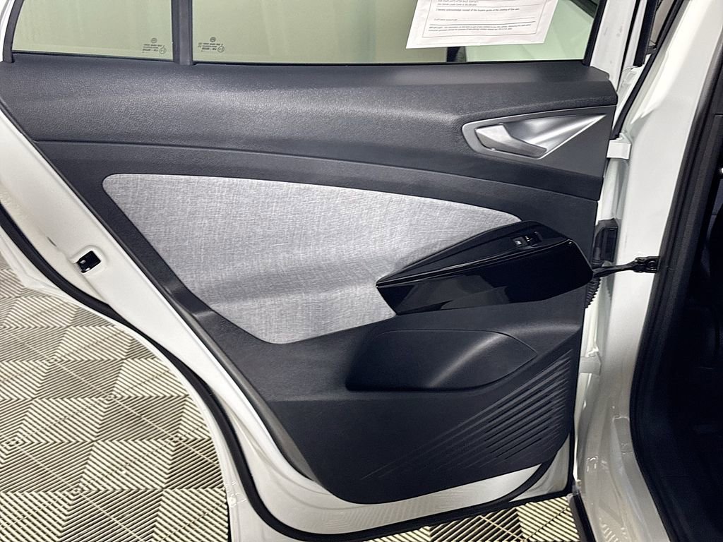 Certified 2024 Volkswagen ID.4 2WD image 20