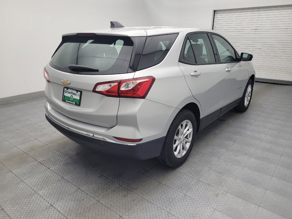 Used 2018 Chevrolet Equinox LS image 9