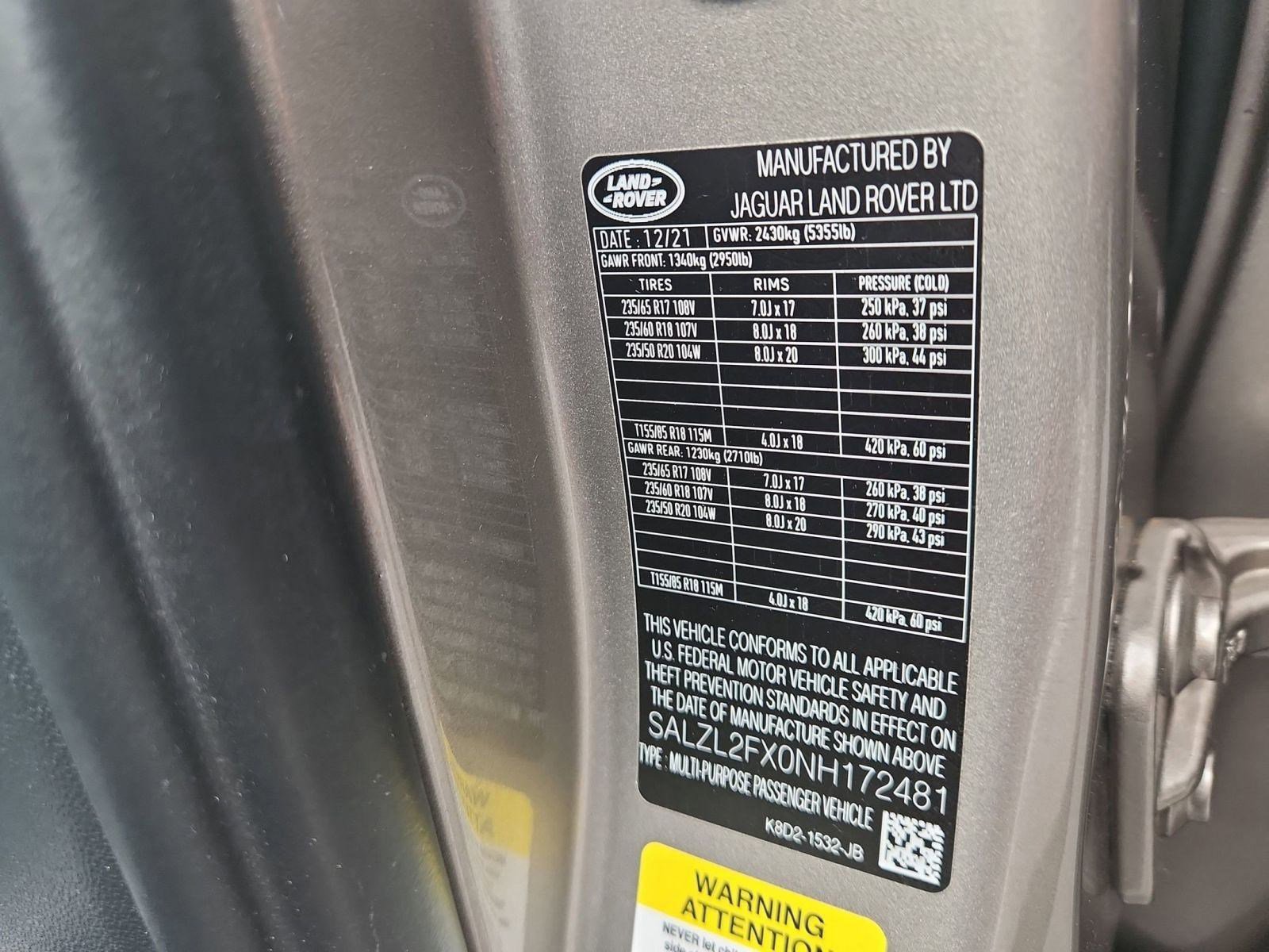 Used 2022 Land Rover Range Rover Evoque R-Dynamic SE image 17