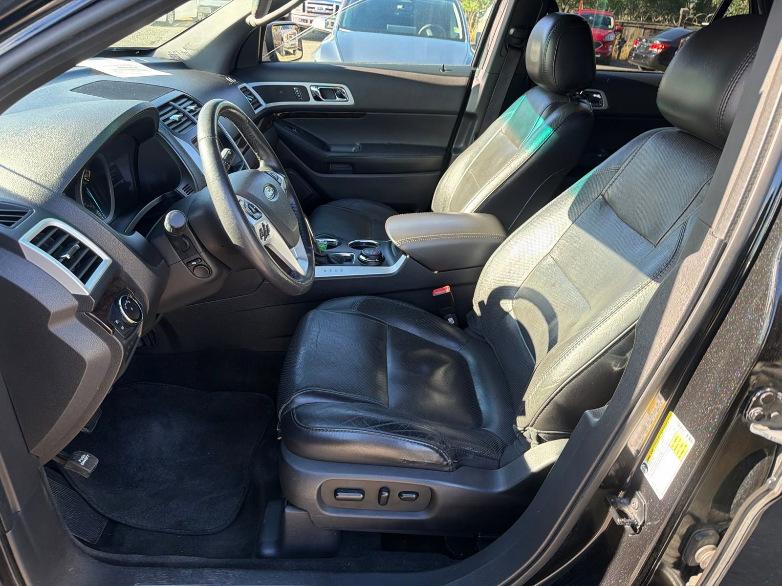 Used 2014 Ford Explorer Limited w/ Equipment Group 302A image 10