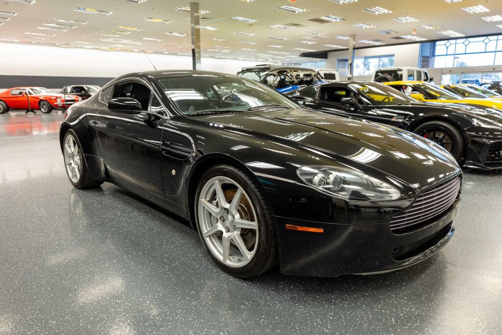 Used 2007 Aston Martin V8 Vantage Coupe image 4