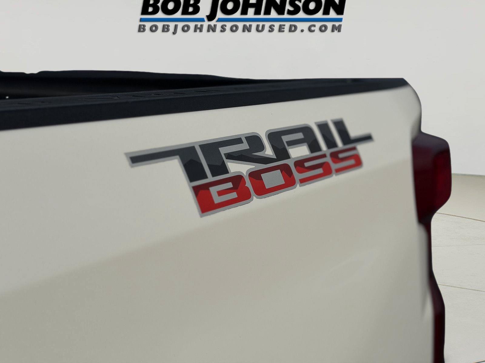 Used 2020 Chevrolet Silverado 1500 Custom Trail Boss w/ Custom Convenience Package AWD/4WD image 36