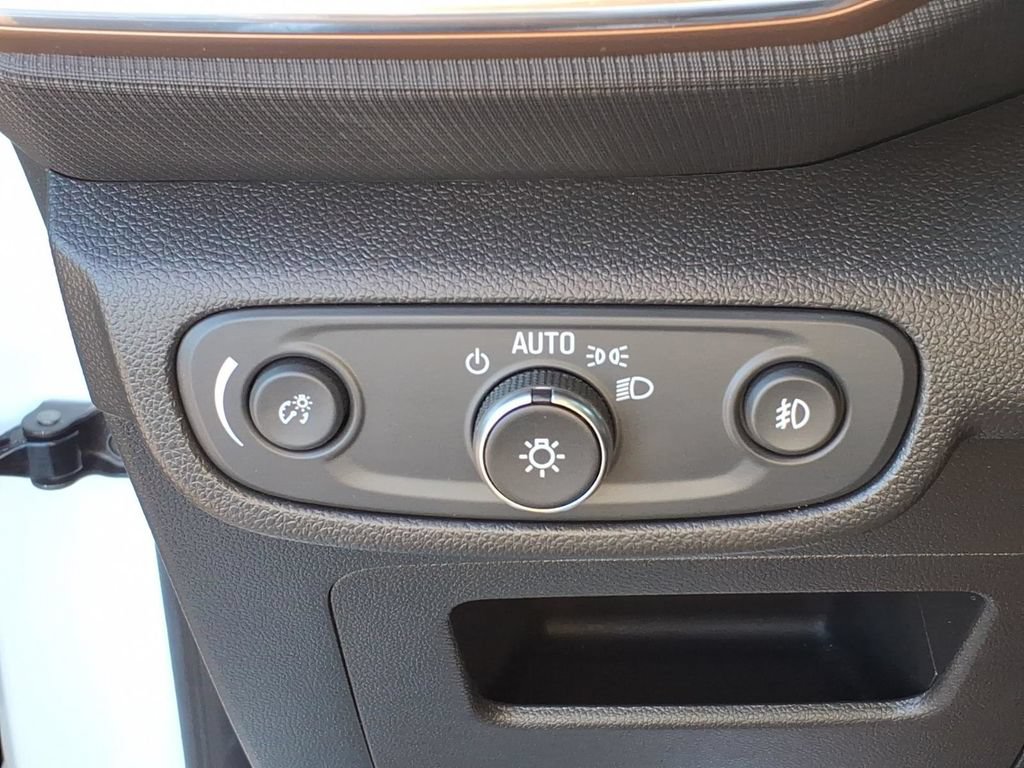 Used 2023 Chevrolet TrailBlazer ACTIV w/ Sun and Liftgate Package AWD/4WD image 20