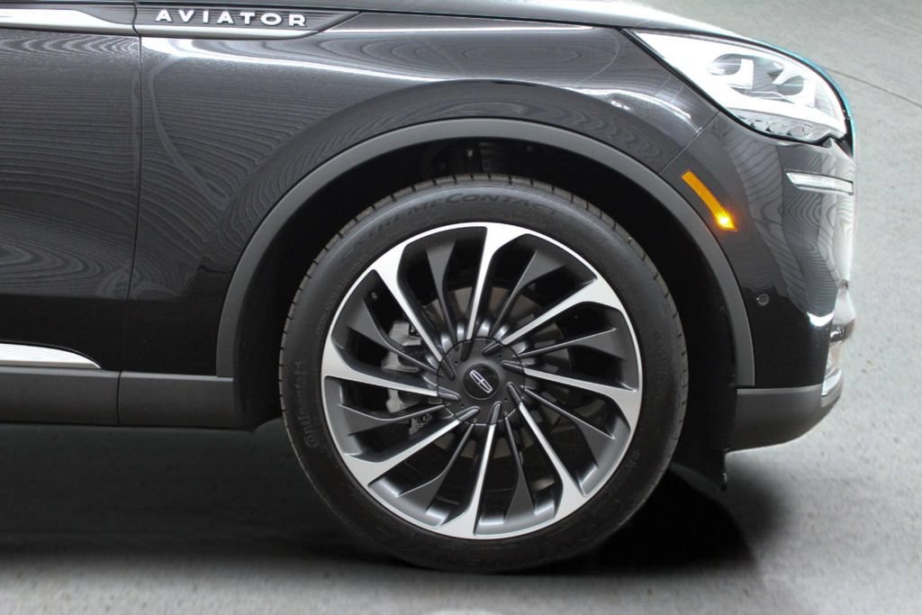 Used 2020 Lincoln Aviator Reserve w/ Equipment Group 202A AWD/4WD image 14