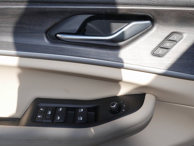 New 2025 Jeep Grand Cherokee Limited image 13