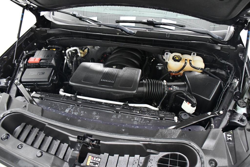 Used 2022 Chevrolet Suburban LT w/ Luxury Package image 6