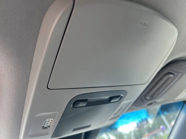 Used 2018 Toyota Camry LE FWD image 30