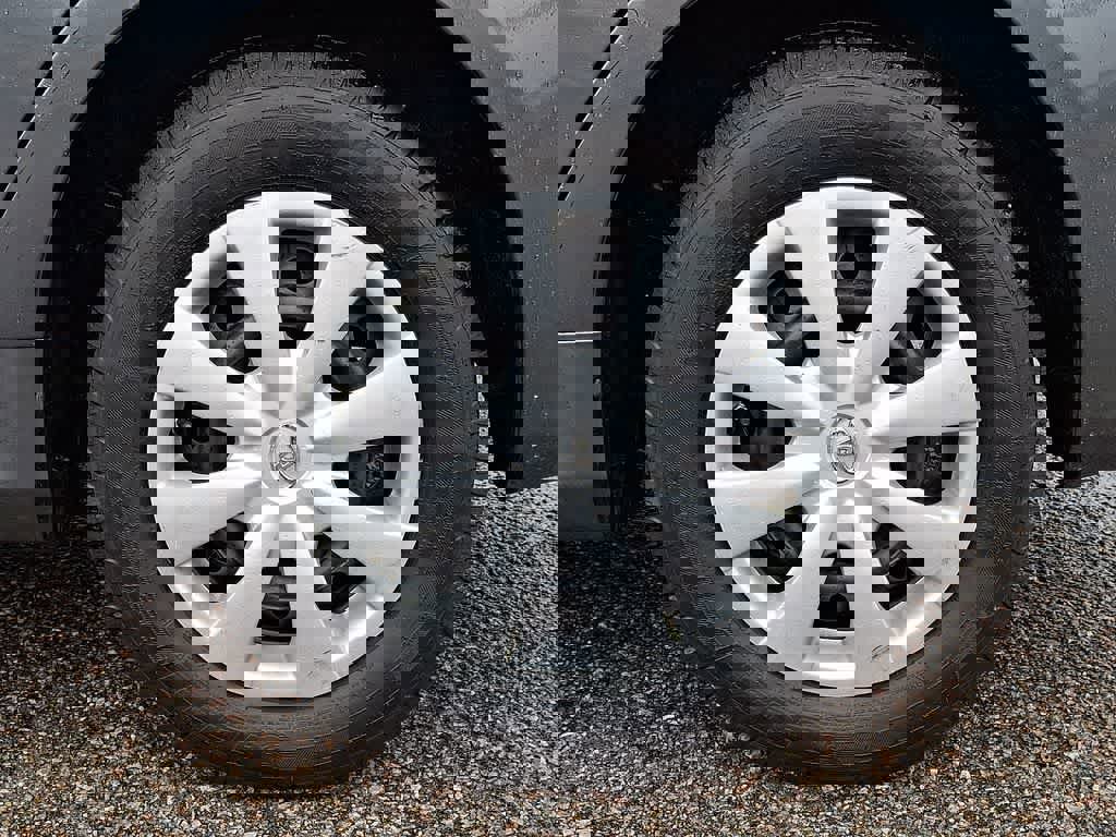 Used 2010 Toyota Corolla image 9