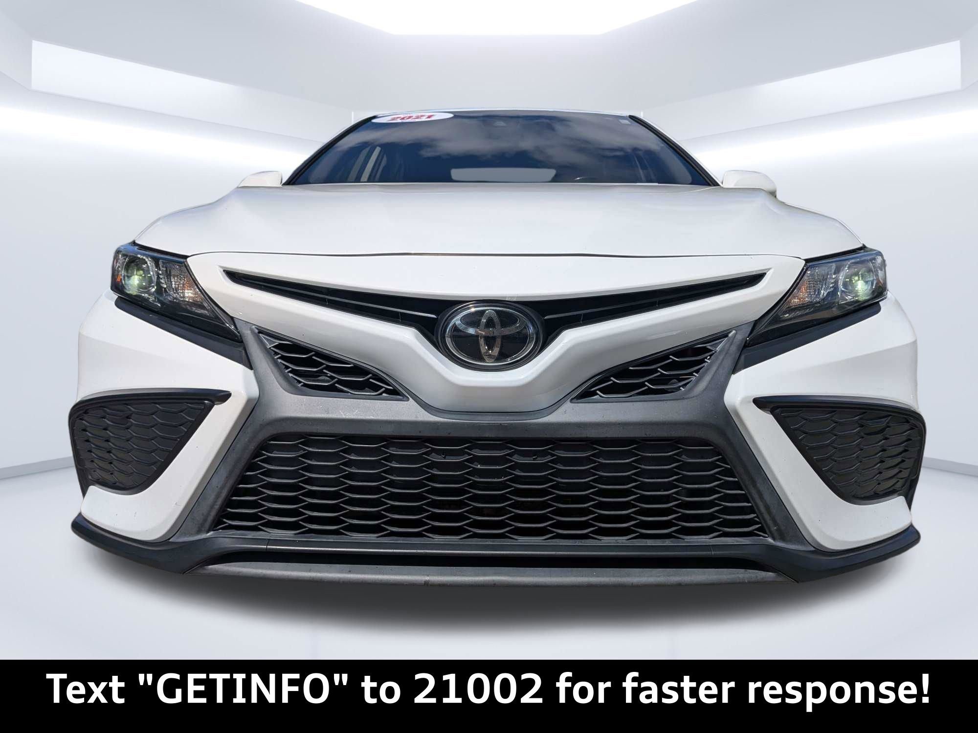 Used 2021 Toyota Camry SE FWD image 7