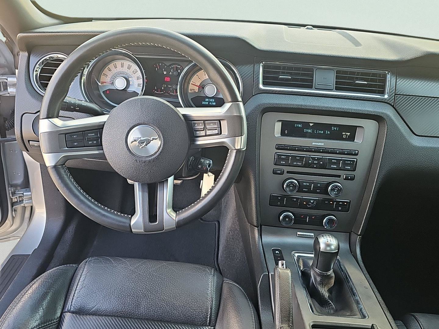 Used 2011 Ford Mustang GT Premium w/ 402A Rapid Spec Order Code RWD image 15