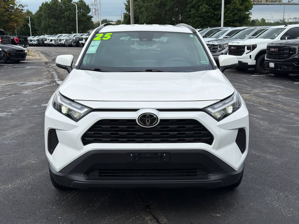 Used 2025 Toyota RAV4 XLE FWD image 2