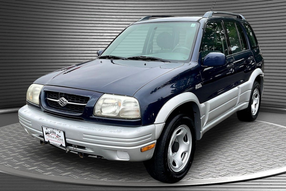 Used 2000 Suzuki Grand Vitara JLX AWD/4WD image 3