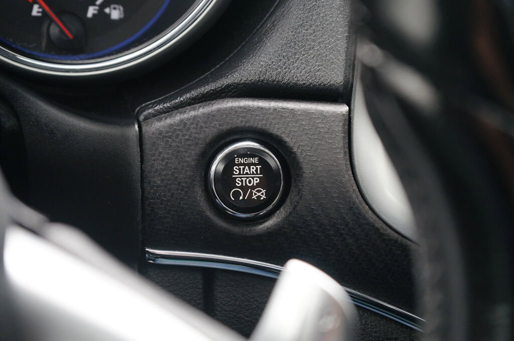 Used 2012 Jeep Grand Cherokee SRT8 w/ Luxury Group II image 23