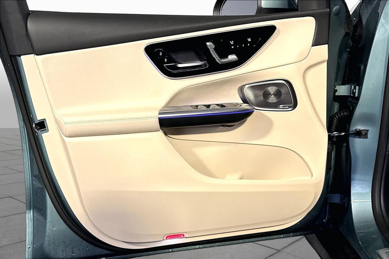 New 2027 Mercedes-Benz GLC 300 4MATIC image 11