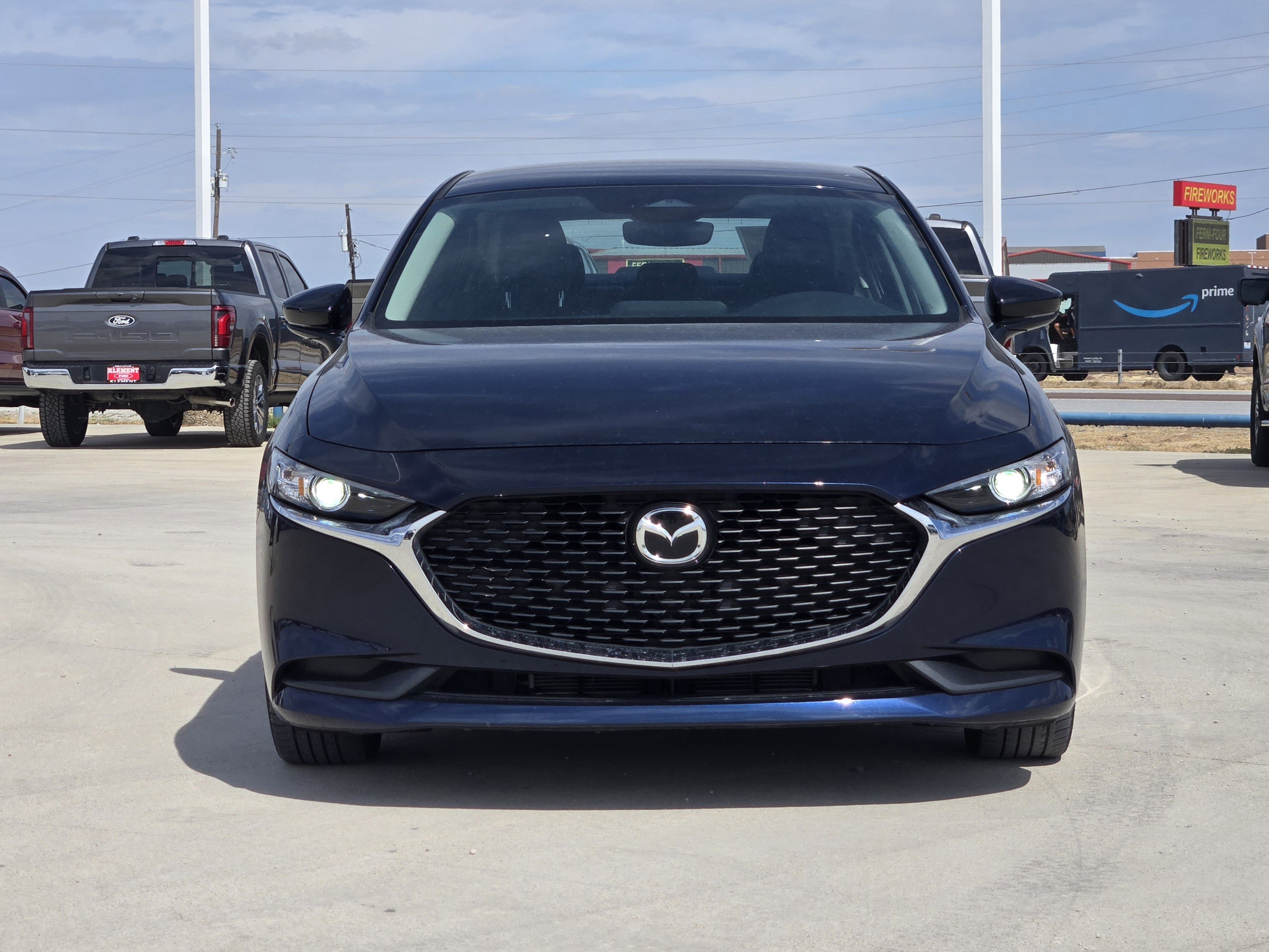 Used 2024 MAZDA MAZDA3 s FWD image 2