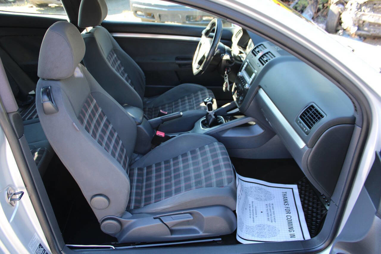 Used 2007 Volkswagen GTI 2-Door image 31