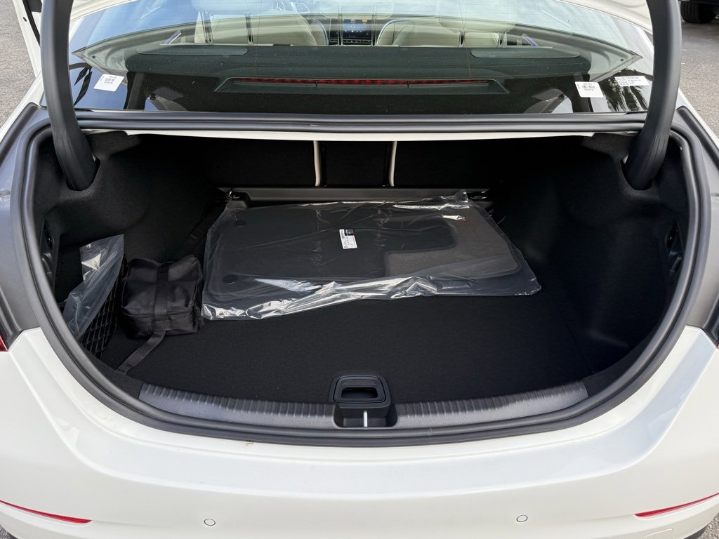 New 2025 Mercedes-Benz C 300 Sedan image 19