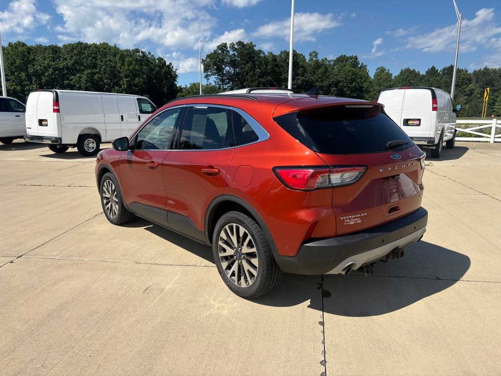 Used 2020 Ford Escape Titanium AWD/4WD image 4