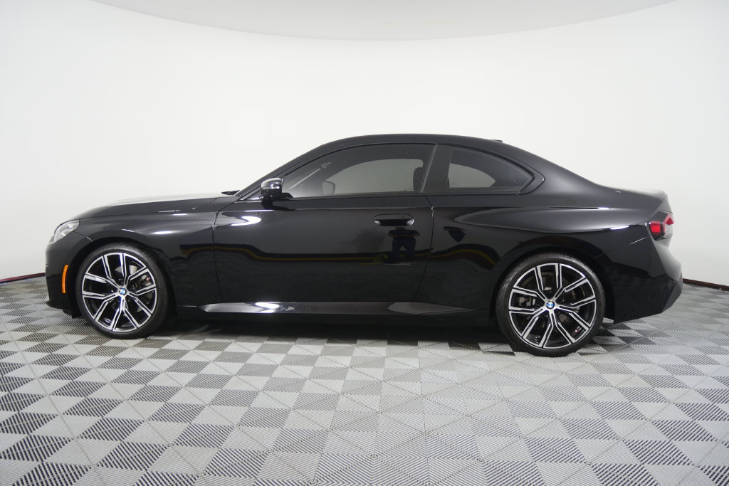 Used 2023 BMW 230i Coupe w/ Premium Package RWD image 7