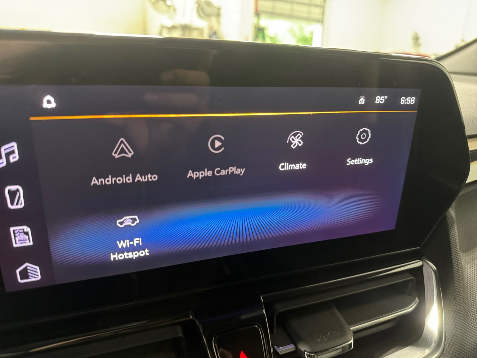 Used 2025 Chevrolet TrailBlazer ACTIV w/ Convenience Package FWD image 17