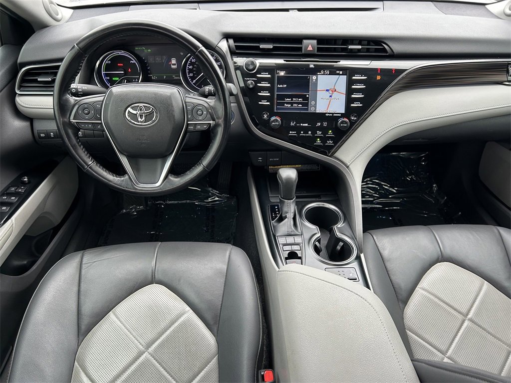 Used 2019 Toyota Camry LE image 16