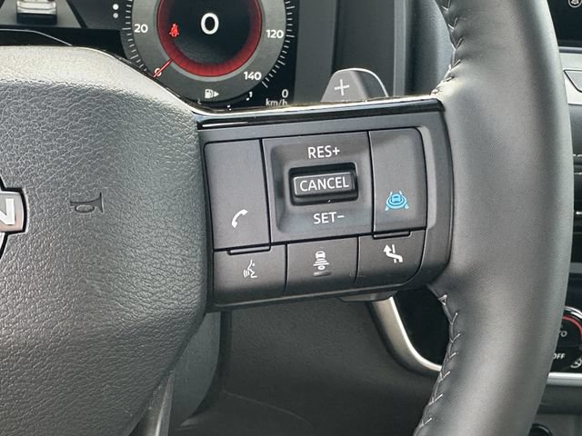 Certified 2025 Nissan Rogue SL w/ Tech Package FWD image 28