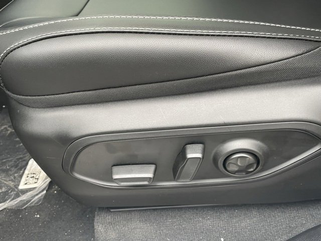 New 2025 Jeep Grand Cherokee L Limited image 17