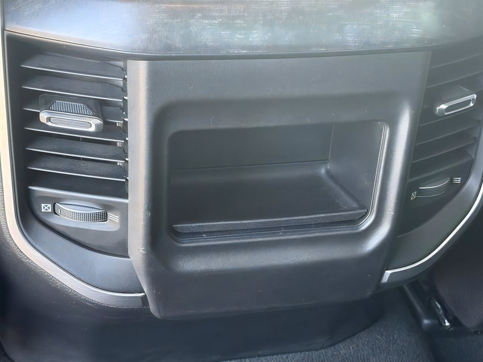 Used 2019 RAM 1500 Big Horn RWD image 13