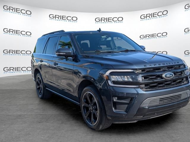 Used 2023 Ford Expedition Limited RWD image 1