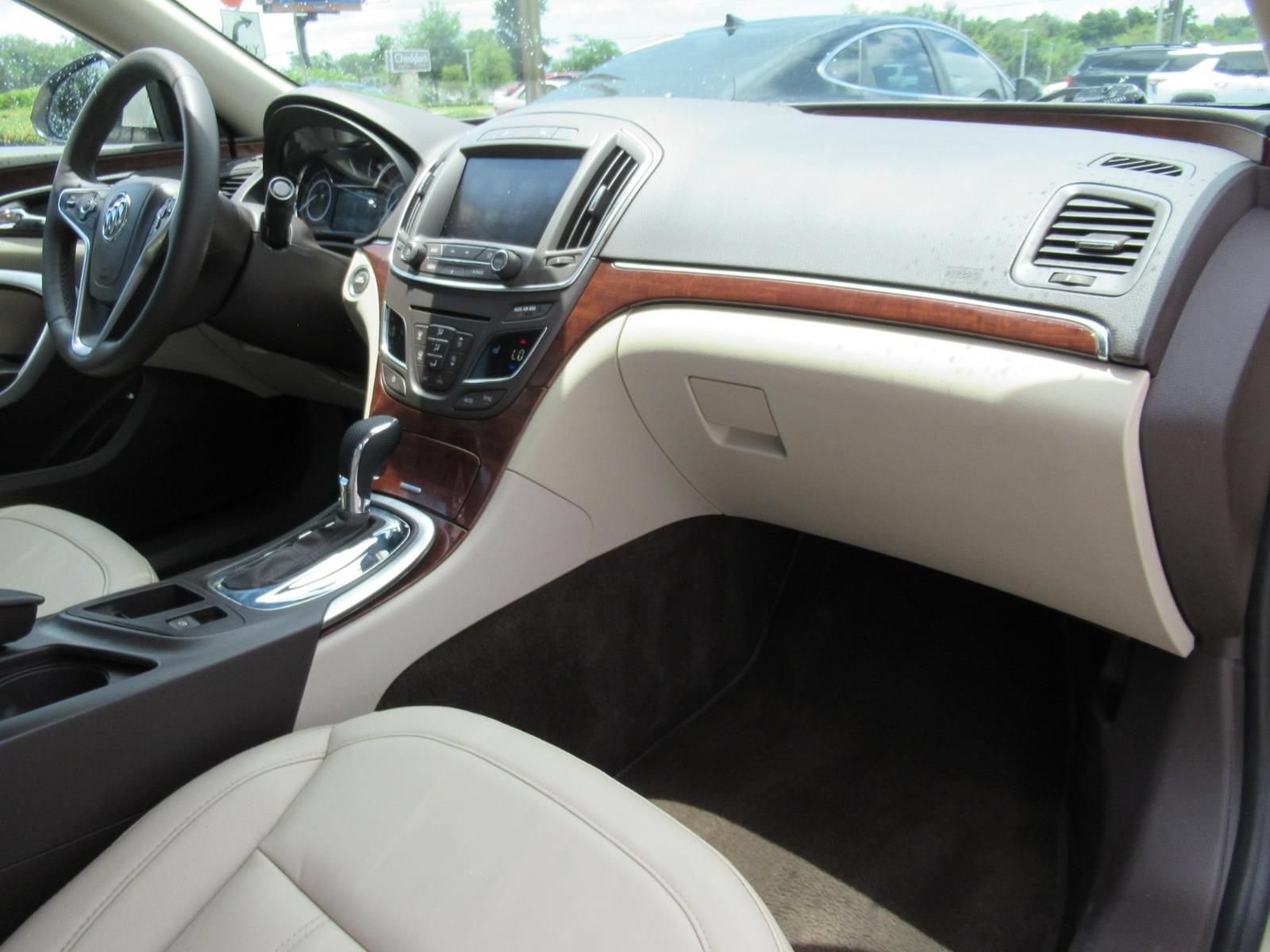 Used 2015 Buick Regal Premium FWD image 11