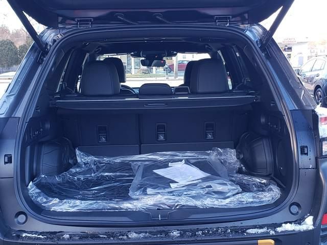 Used 2026 Subaru Forester Wilderness AWD/4WD image 5