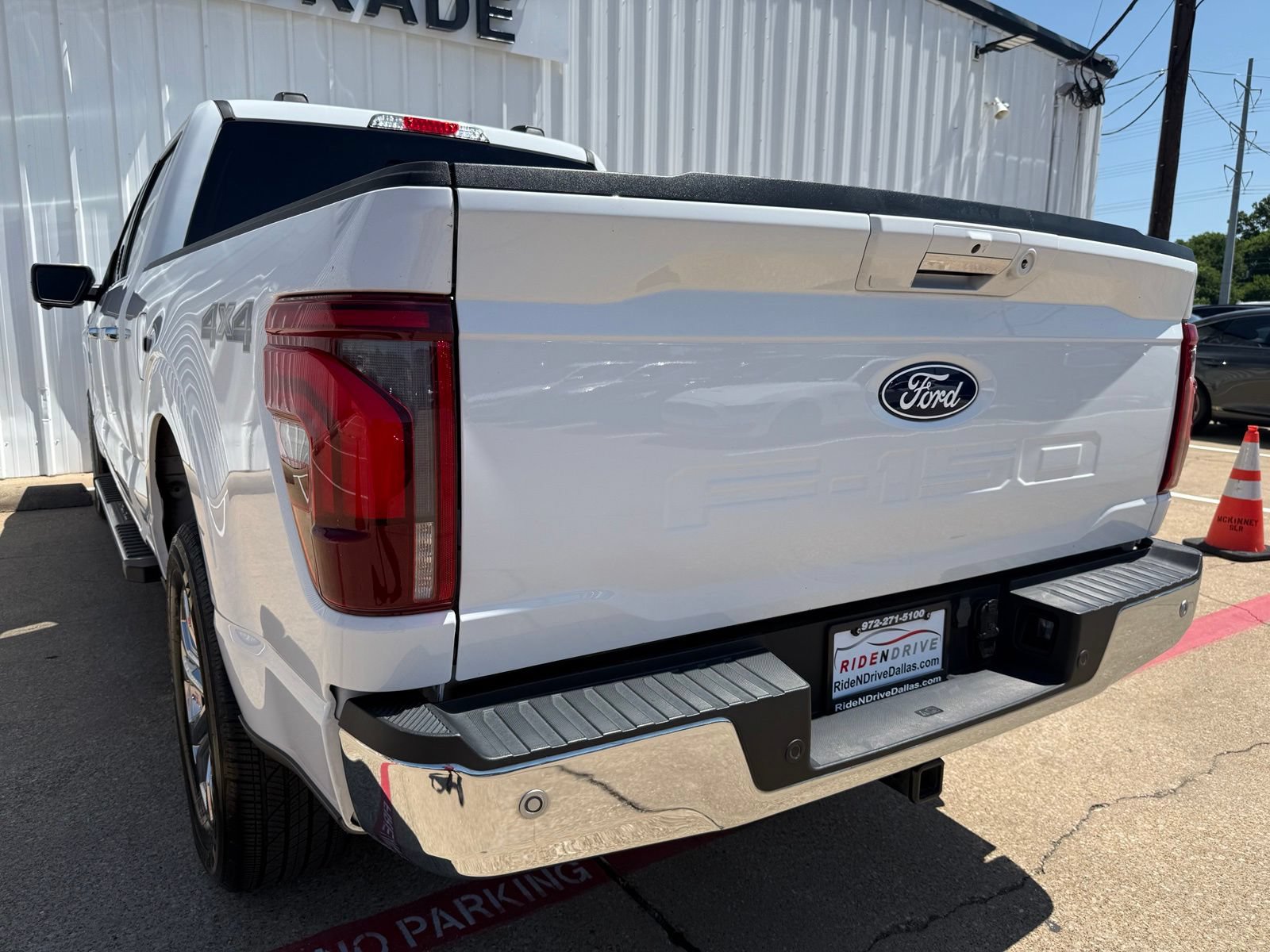 Used 2024 Ford F150 Lariat w/ Tow/Haul Package AWD/4WD image 5