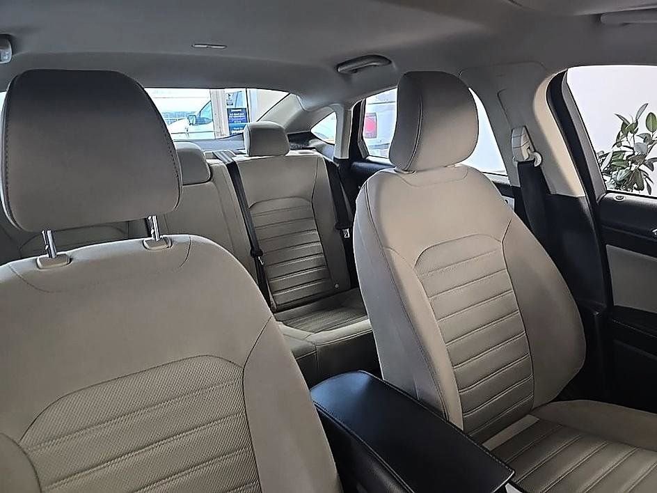 Used 2019 Ford Fusion S image 36
