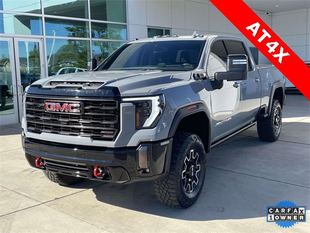 Used 2024 GMC Sierra 2500 AT4X image 1