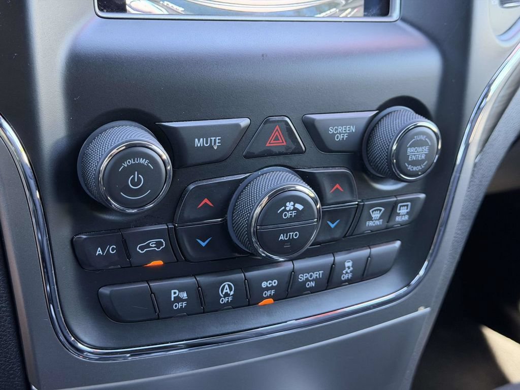 Certified 2020 Jeep Grand Cherokee Laredo AWD/4WD image 32