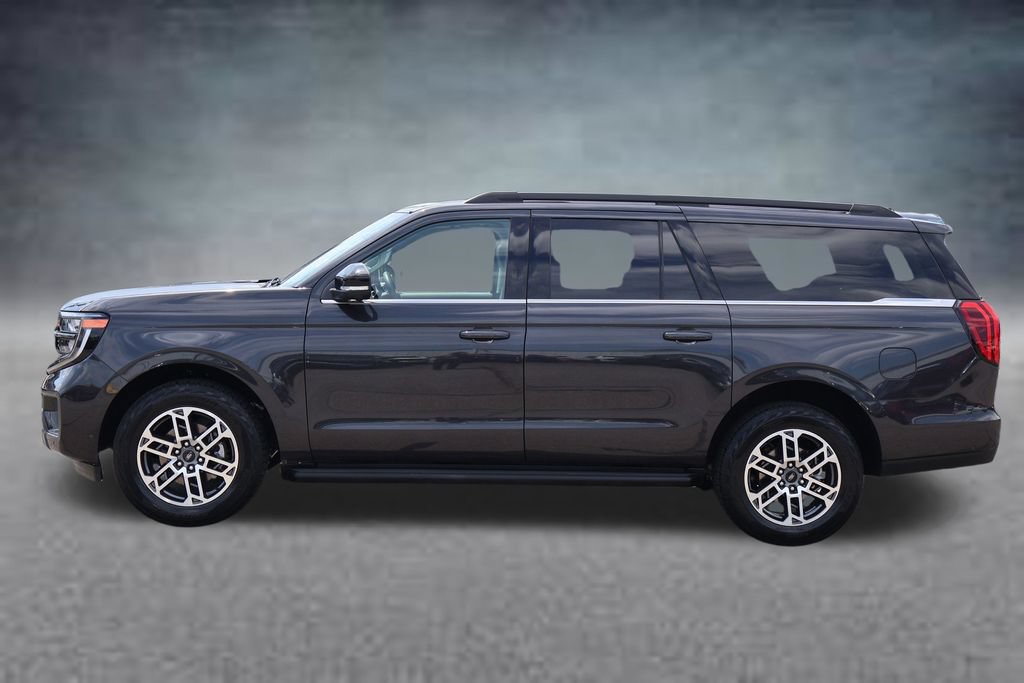 Used 2025 Ford Expedition Max Active AWD/4WD image 4