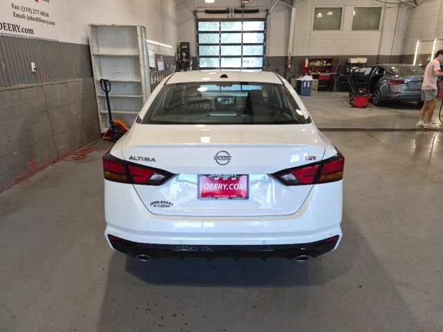 New 2026 Nissan Altima 2.5 SR FWD image 4