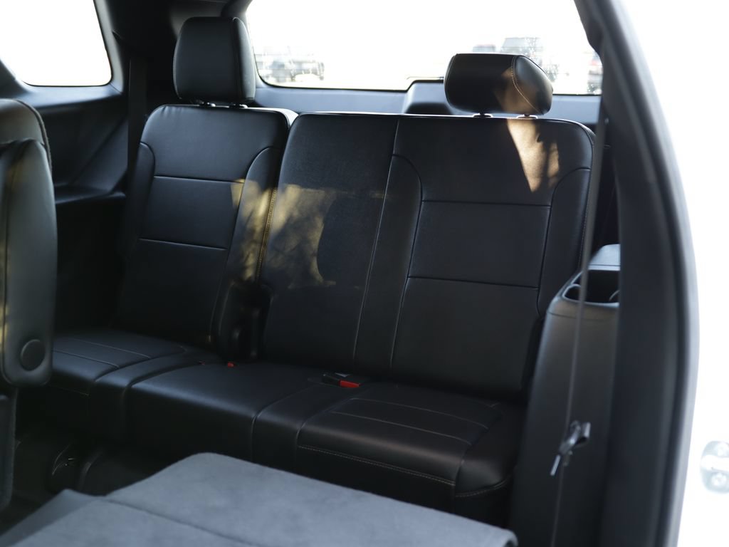 Used 2023 Chevrolet Traverse LT AWD/4WD image 27